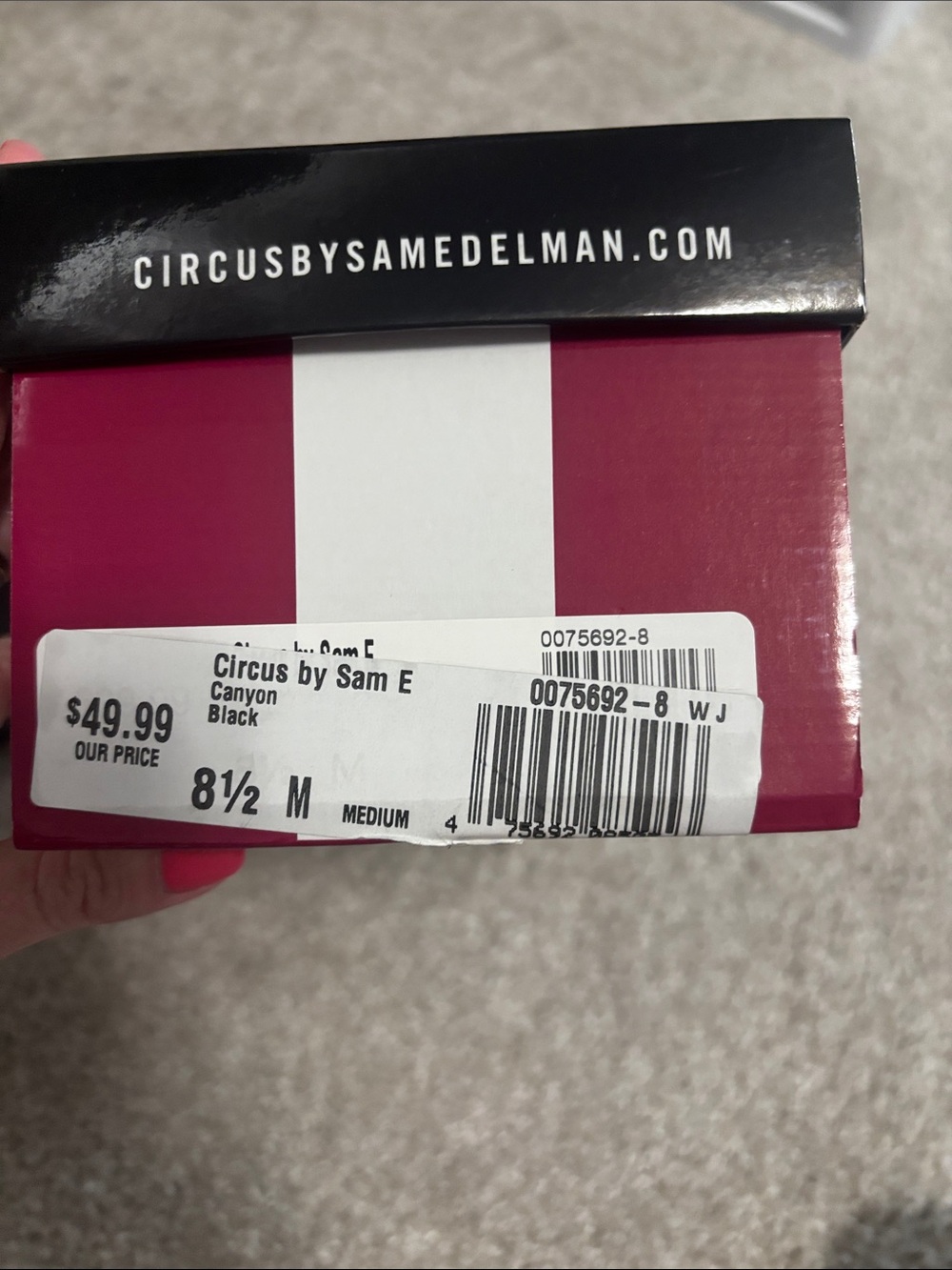 Circus by Sam Edelman Glossy Black Cutout Thong Slide Sandals - Picture 5 of 5